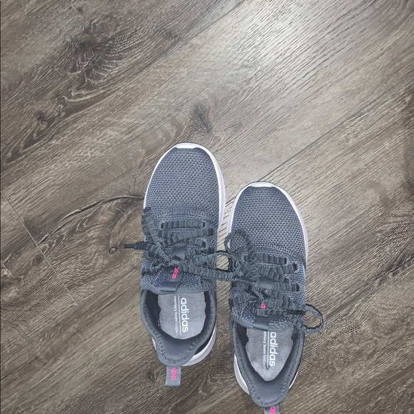 Adidas - Picture 2 of 3